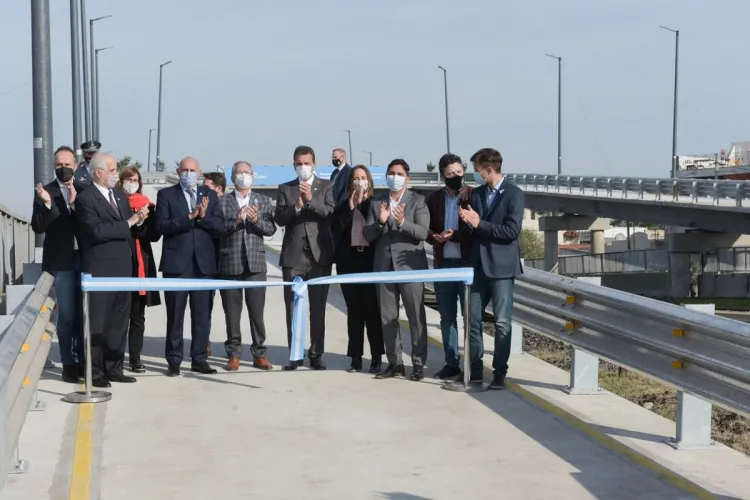 INAUGURAN PUENTES VEHICULARES SOBRE LAS VÍAS DEL SARMIENTO