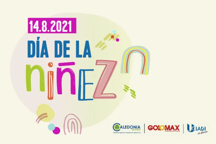 AL AIRE LIBRE, EN LA PLAZA "20 DE FEBRERO"